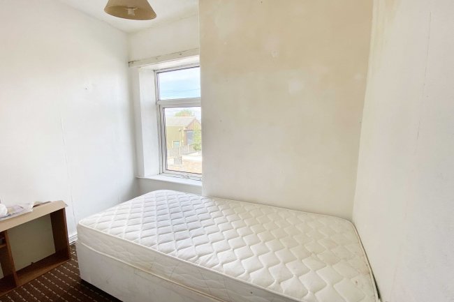 350 Manchester Road, Droylsden, Manchester, M43 6QX
 6