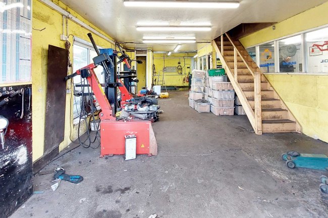 172 Portland Road, Wyke Regis, Weymouth DT4 9AE
 5