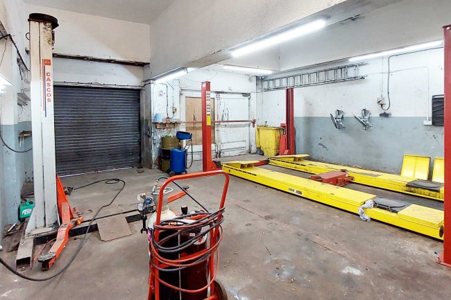 172 Portland Road, Wyke Regis, Weymouth DT4 9AE
 5