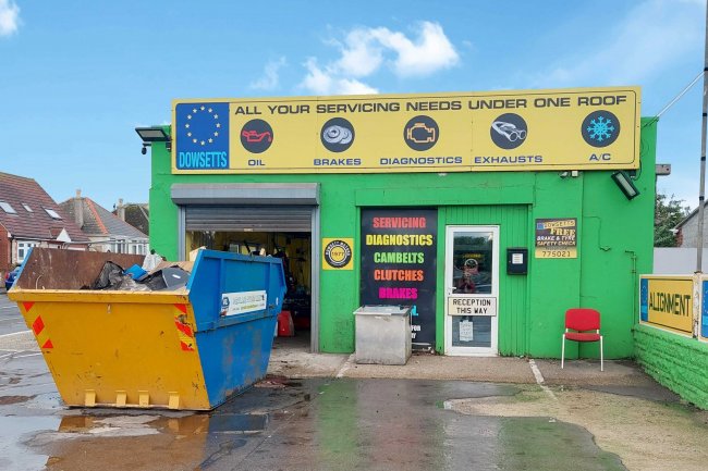 172 Portland Road, Wyke Regis, Weymouth DT4 9AE
 5