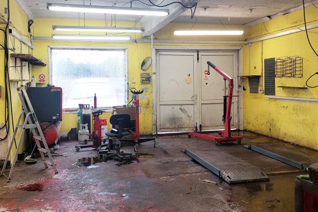 172 Portland Road, Wyke Regis, Weymouth DT4 9AE
 5