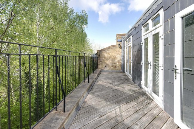 8 Rosemont Road, West Hampstead, London NW3 6NE 
 4