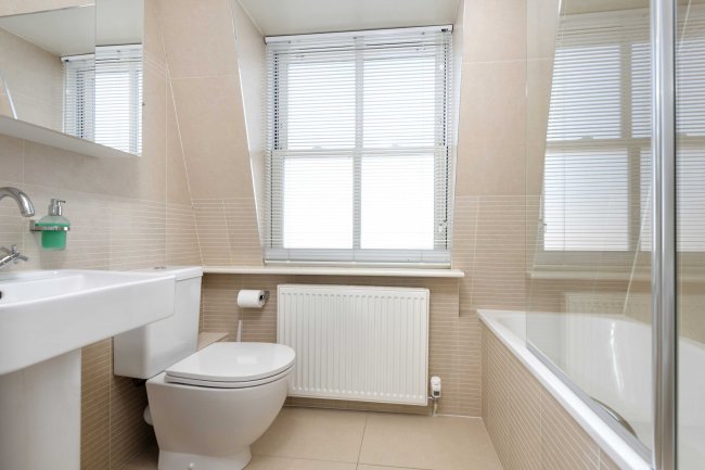 8 Rosemont Road, West Hampstead, London NW3 6NE 
 4