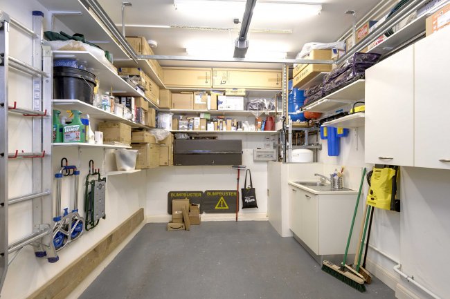 8 Rosemont Road, West Hampstead, London NW3 6NE 
 4