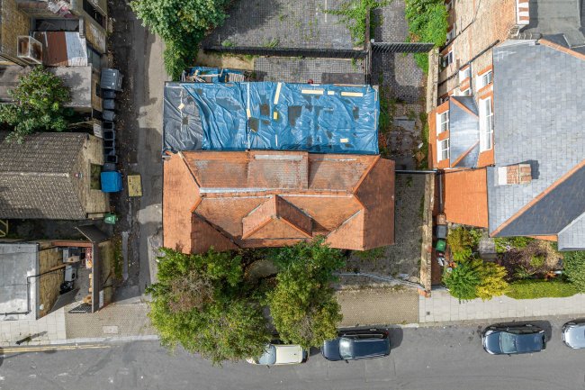 1-4 Queensthorpe Mews, Queensthorpe Road, London, SE26 4PN
 8