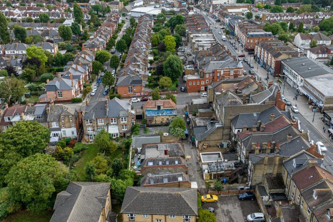1-4 Queensthorpe Mews, Queensthorpe Road, London, SE26 4PN
 8