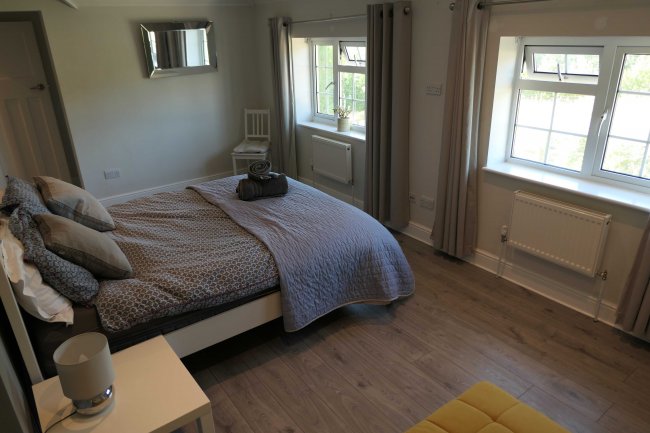 1 Orchard Cottages, Bottle Lane, Littlewick Green, Maidenhead, Berkshire, SL6 3SB
 3