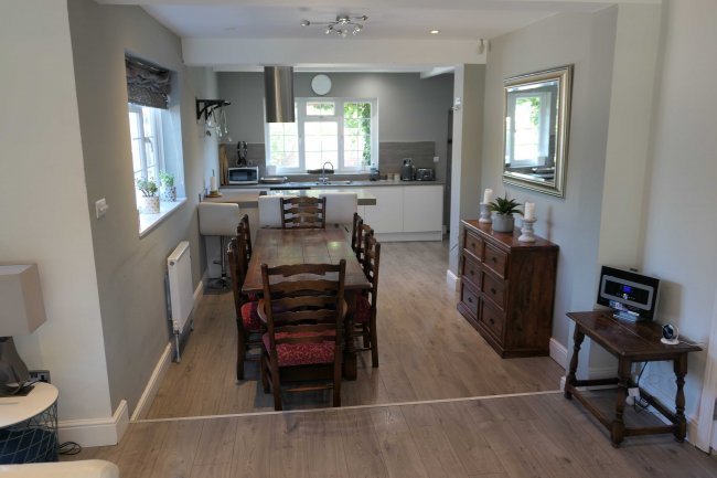 1 Orchard Cottages, Bottle Lane, Littlewick Green, Maidenhead, Berkshire, SL6 3SB
 3