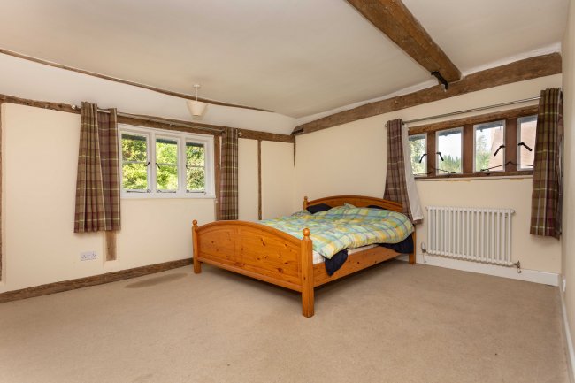 The Barton, Patrixbourne Road, Patrixbourne, near Canterbury, Kent CT4 5BP
 1