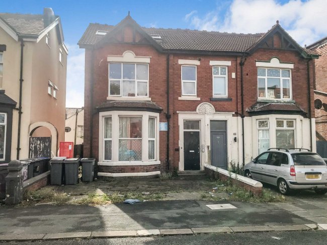 100 Reads Avenue, Blackpool, Lancashire, FY1 4JJ 10