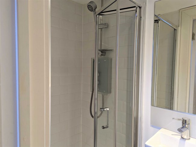 241 Dawes Road, Fulham, London SW6 7RD
 4