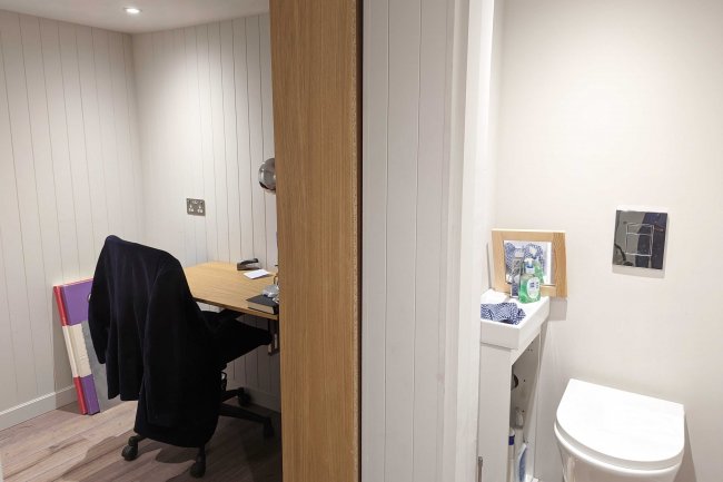 Basement Store, 1B Redcliffe Road, Chelsea, London SW10 9NR 5