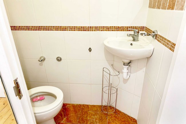 23 Church Road, Acton, London W3 8PU
 5