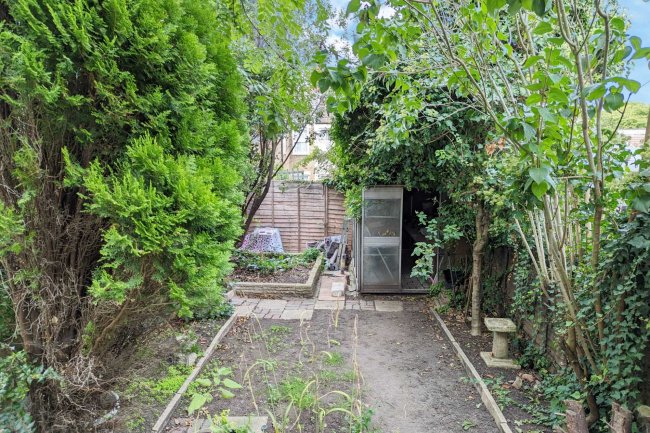 7 Rowton Road, Plumstead, London SE18 2TE
 2