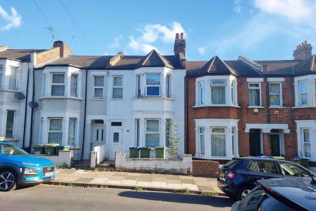 7 Rowton Road, Plumstead, London SE18 2TE
 2