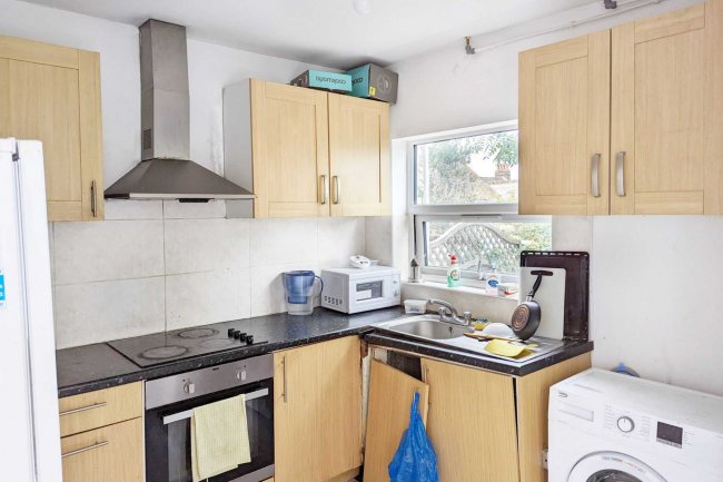 7 Rowton Road, Plumstead, London SE18 2TE
 2