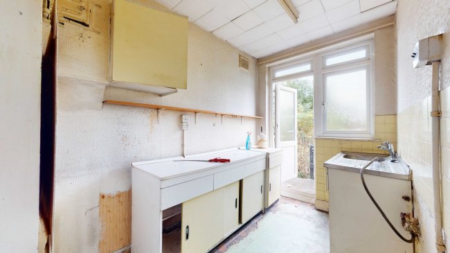 91 Chadwell Heath Lane, Romford, Essex, RM6 4NP
 1