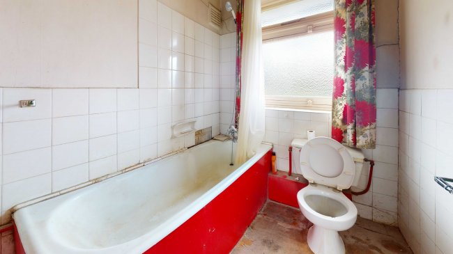 48 Courtlands Avenue, Lee, London, SE12 8JA
 6