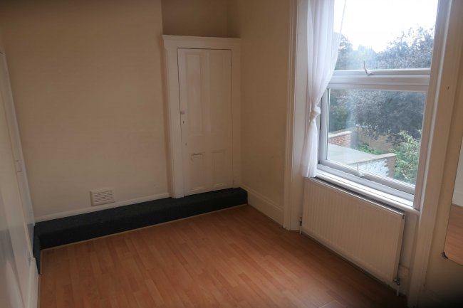 First Floor Flat, 83 The Vale, Acton, London W3 7RG
 3