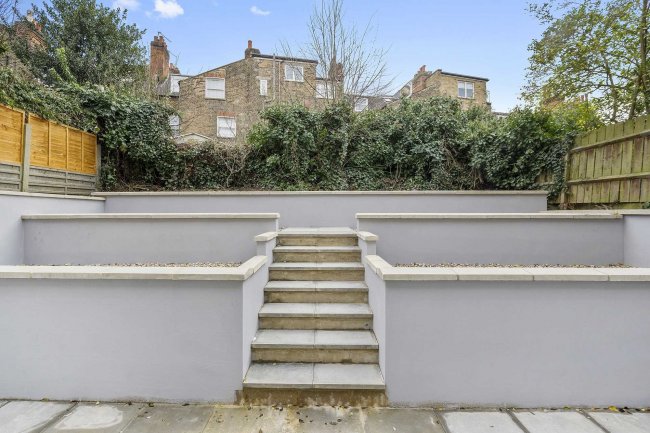 11 Dennington Park Road, West Hampstead, London, NW6 1BB 2