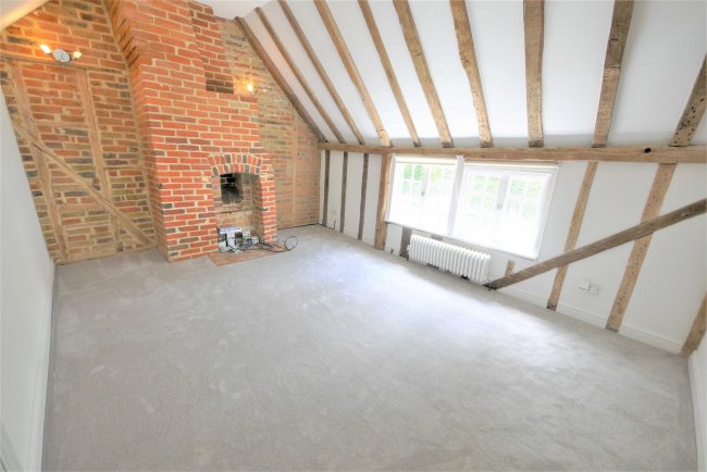 3 Boyles Court Cottages, Dark Lane, Warley, Essex CM14 5LN
 3