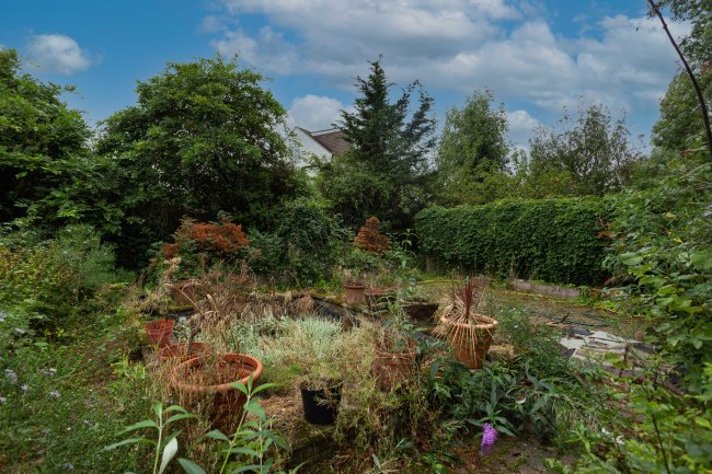 285 Pickhurst Lane, West Wickham, Kent, BR4 0HW
 6