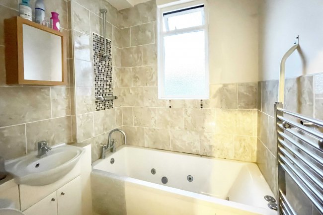 69 Kitchener Road, London, E7 8JN
 5