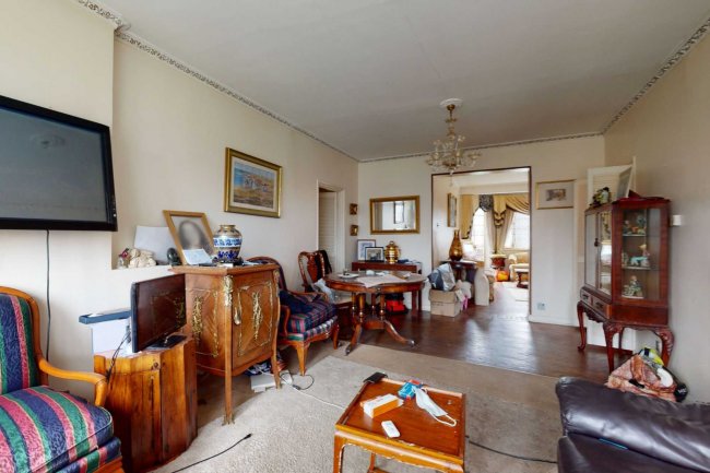 Flat 12 Roehampton Close, Putney, London, SW15 5LU
 9