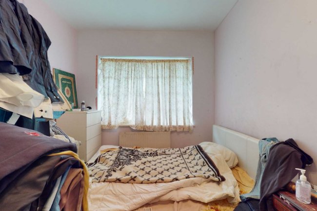 Flat 12 Roehampton Close, Putney, London, SW15 5LU
 9