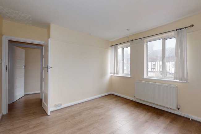 3 Russell Parade, Russell Hill Road, Purley, Surrey CR8 2LE
 10