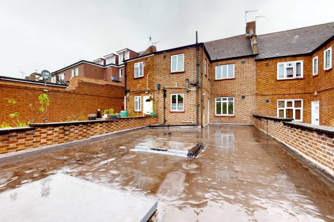 3 Russell Parade, Russell Hill Road, Purley, Surrey CR8 2LE
 10