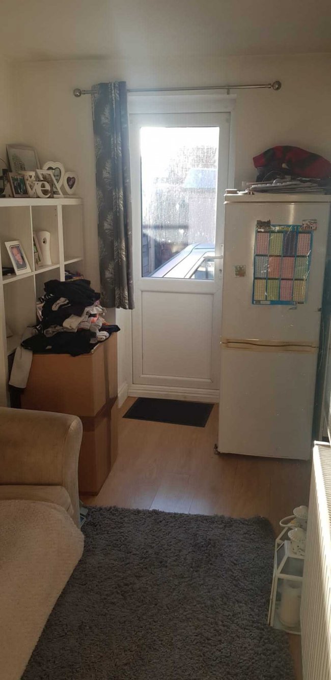 Ground Floor, 17A and 17B Chapel Lane, High Wycombe, Buckinghamshire, HP12 4BD
 6