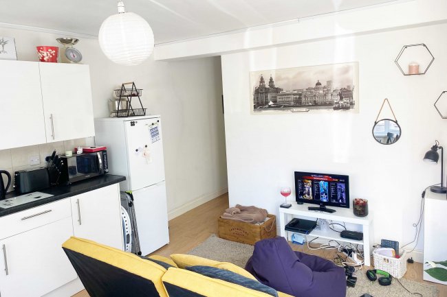 Ground Floor, 17A and 17B Chapel Lane, High Wycombe, Buckinghamshire, HP12 4BD
 6