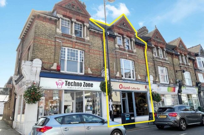 242 High Street, Dorking, Surrey, RH4 1QR 10