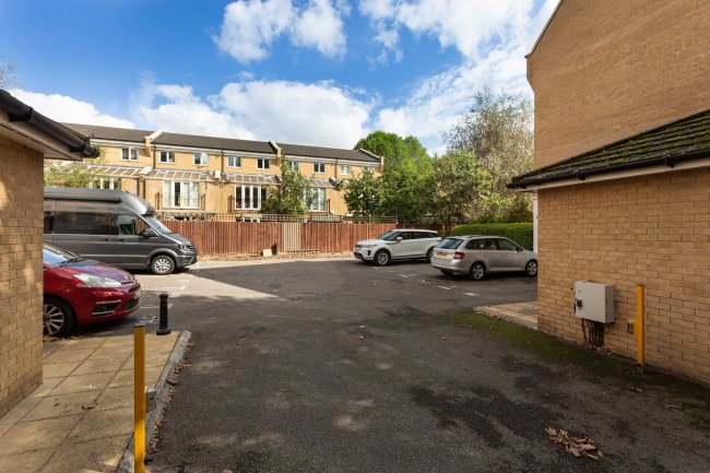 Site between 71-73 Innes Street, Blakes Road, Peckham, London SE15 6GZ 5