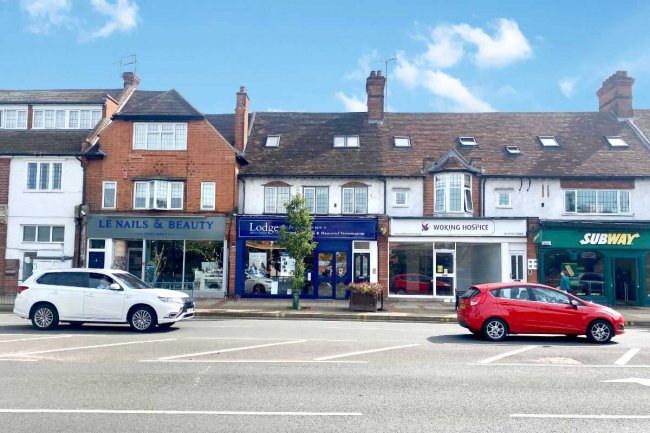 33 Old Woking Road, West Byfleet, KT14 6LG
 8