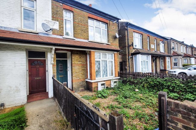 112A Cowley Mills Road, Uxbridge UB8 2QB
 5