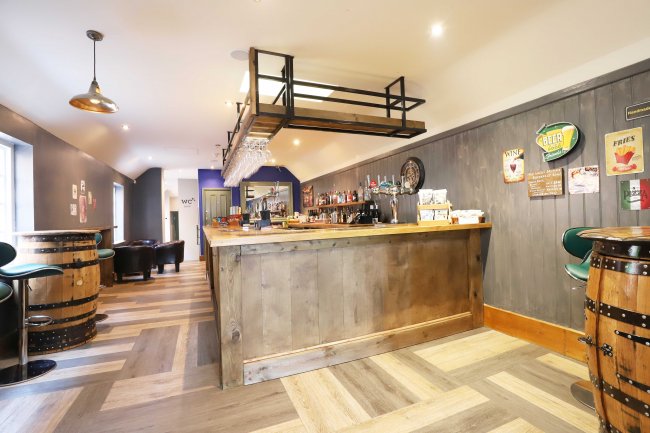 21 Northbrook Street, Newbury, RG14 1DJ
 9