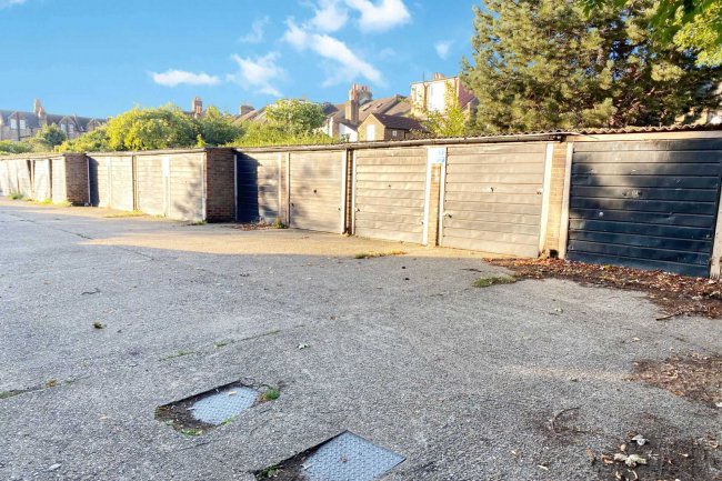 Garages to the rear of 78-104 Albert Road, London SE25 4JW
 7