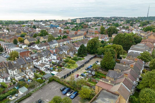 Garages to the rear of 78-104 Albert Road, London SE25 4JW
 7