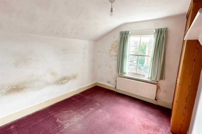 83a Crescent Lane, Clapham, London, SW4 9PT
 4