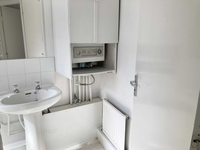 52 Eastlake Road, Camberwell, London, SE5 9QL
 2