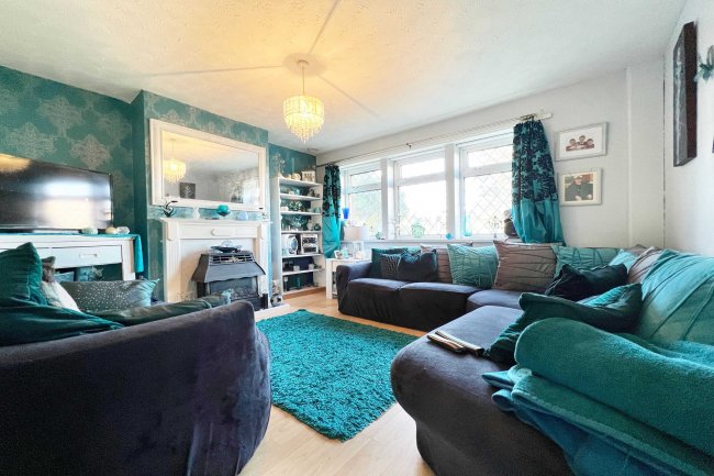 29 Freshfield Gardens, Allerton, Bradford, BD15 7PP 7