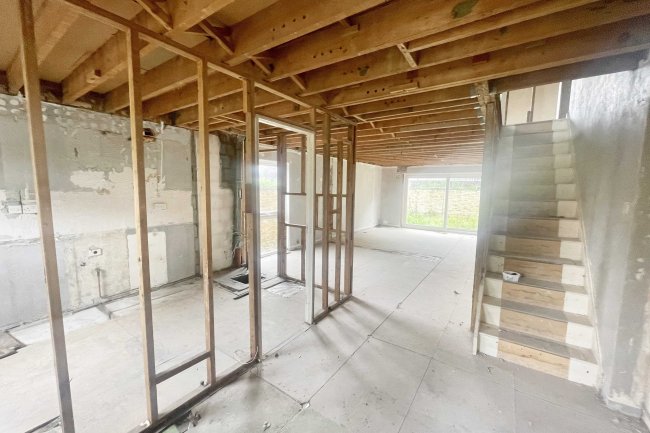 18 Deans Close, Croydon CR0 5PU
 1