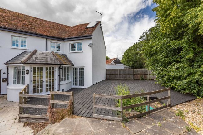 The Pheasantry, London Road, West Winterslow, Wiltshire SP5 1BN
 7