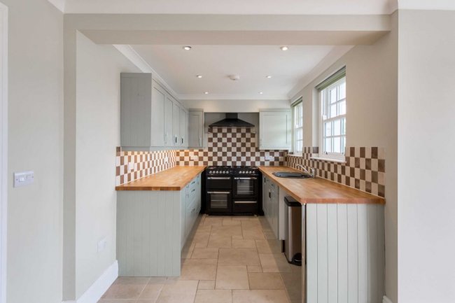 The Pheasantry, London Road, West Winterslow, Wiltshire SP5 1BN
 7