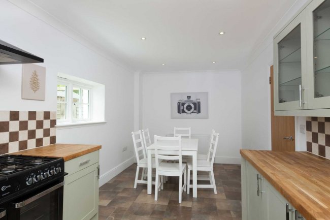 The Pheasantry, London Road, West Winterslow, Wiltshire SP5 1BN
 7