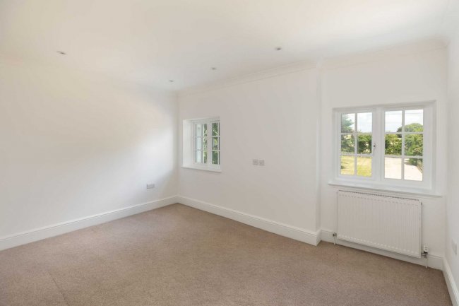 The Pheasantry, London Road, West Winterslow, Wiltshire SP5 1BN
 7