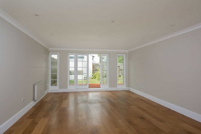 The Pheasantry, London Road, West Winterslow, Wiltshire SP5 1BN
 7