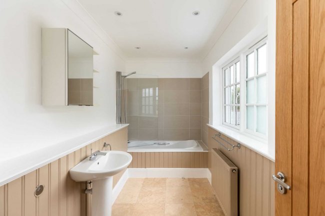 The Pheasantry, London Road, West Winterslow, Wiltshire SP5 1BN
 7